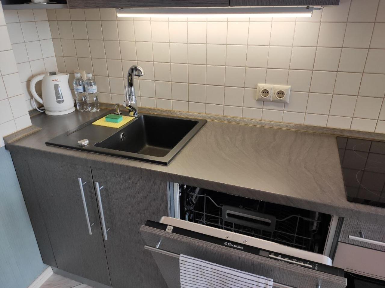 Lux Apart Lviv Apartments Екстер'єр фото